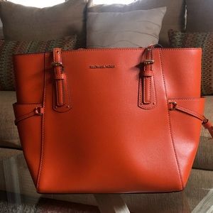 NWT Michael Kors Voyager Handbag